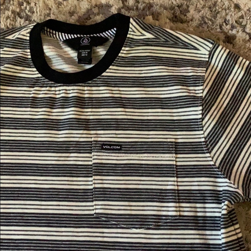 {Volcom} T-shirt